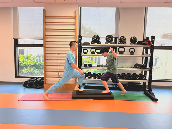 Các cơ sở khám chữa bệnh phục hồi chức năng mới chỉ đáp ứng được 20% ảnh 1