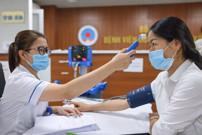 Phương án của Việt Nam khi COVID-19 có biến chủng mới nguy hiểm hơn ảnh 1
