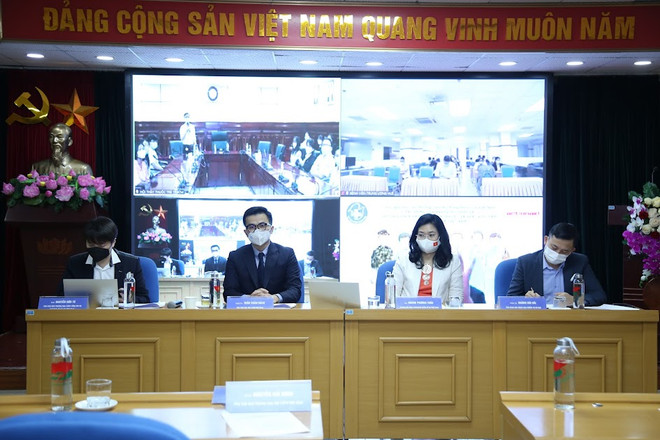 60% nhân viên y tế phải làm việc tăng lên trong đại dịch COVID-19 ảnh 1