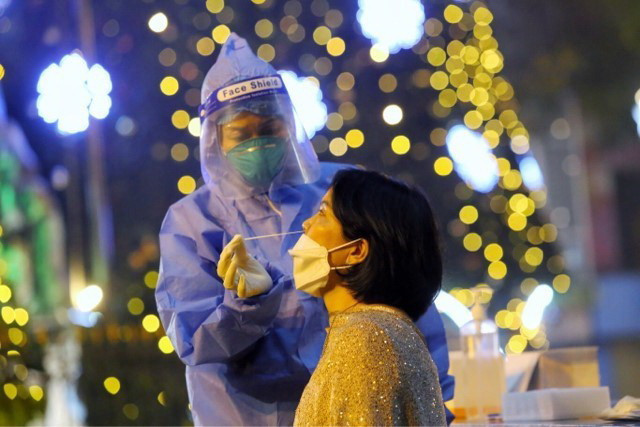 Hướng dẫn xác định ca mắc COVID-19 và khỏi bệnh bằng test nhanh ảnh 1