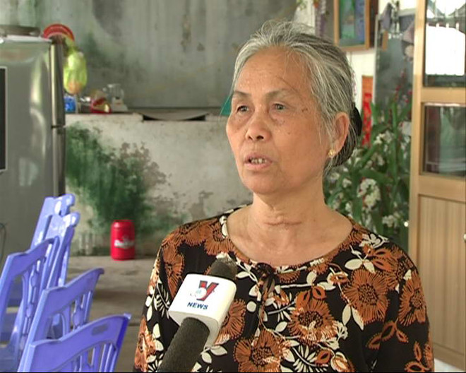 Bà Nguyễn Thị Gắn ở thôn Nguyệt Lâm 3, xã Vũ Bình, huyện Kiến Xương, tỉnh Thái Bình. (Ảnh: PV/Vietnam+) Tôn vinh nghĩa cử cao đẹp những người hiến giác mạc ảnh 1