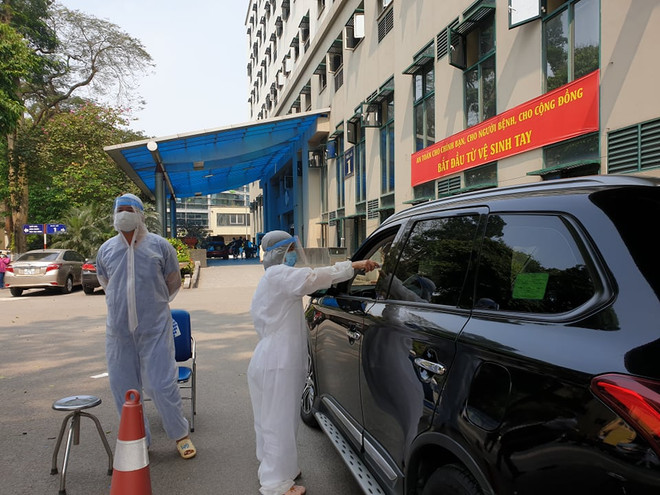  [Photo] Kiểm soát phòng chống dịch chặt chẽ tại Bệnh viện Hữu Nghị ảnh 11