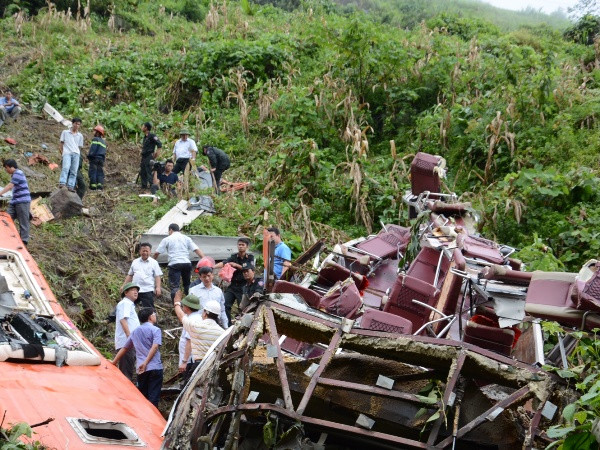 Xác nhận điều trị miễn phí cho nạn nhân vụ tai nạn ôtô ở Lào Cai ảnh 1