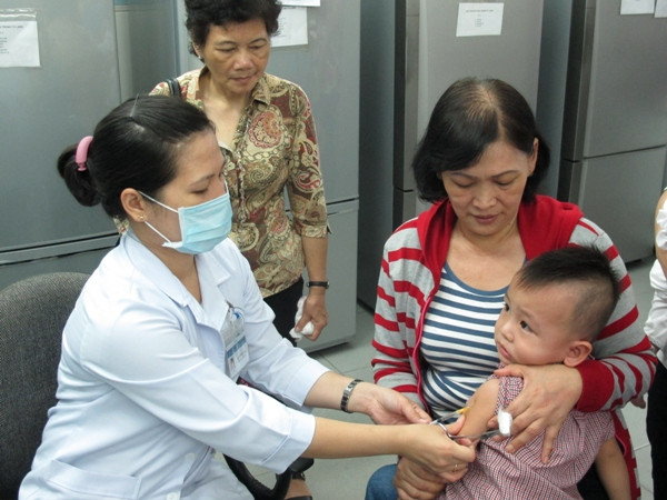 Hơn 368.000 trẻ đã được tiêm vắcxin sởi-Rubella an toàn ảnh 1