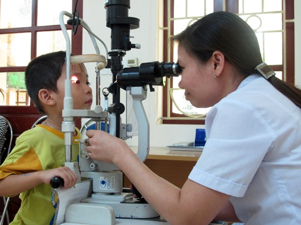 Cách ly bệnh nhân đau mắt đỏ để tránh lây lan tại bệnh viện ảnh 1