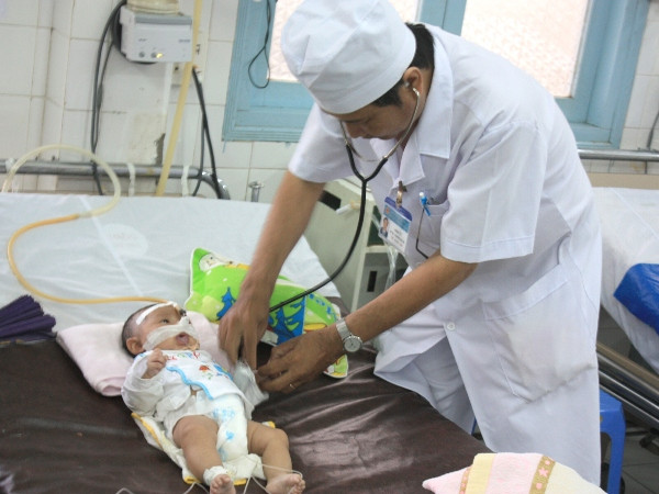 Bệnh sốt xuất huyết diễn biến phức tạp tại các tỉnh miền Nam ảnh 1