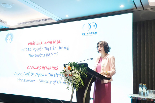 thu truong Huong.jpg