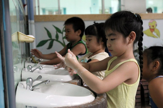 Bộ Y tế cảnh báo bệnh tay chân miệng xuất hiện tại 57 tỉnh thành ảnh 1