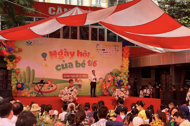 Chương trình Ngày Hội của bé với hơn 60.000 suất quà tặng bệnh nhi ảnh 1