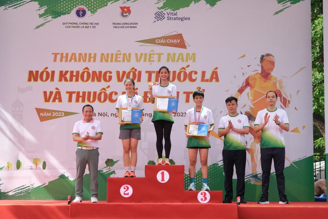 Giải chạy marathon thanh niên Việt Nam nói không với thuốc lá điện tử ảnh 3