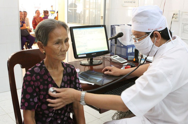 Khám chữa bệnh nhân đạo cho 9 xã nghèo tại tỉnh Kon Tum ảnh 1