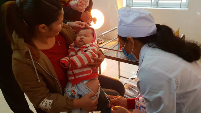 Không để việc cung ứng vắcxin “lệch pha” so với nhu cầu sử dụng ảnh 1