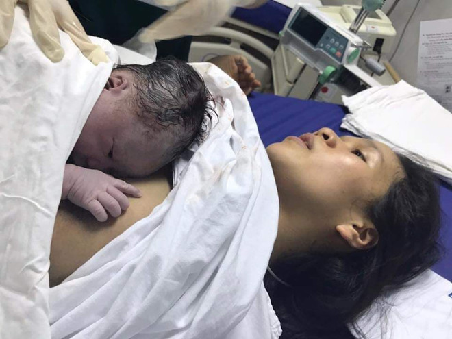 30.000 em bé tuổi 'lợn vàng' chào đời trong 9 ngày nghỉ Tết ảnh 1