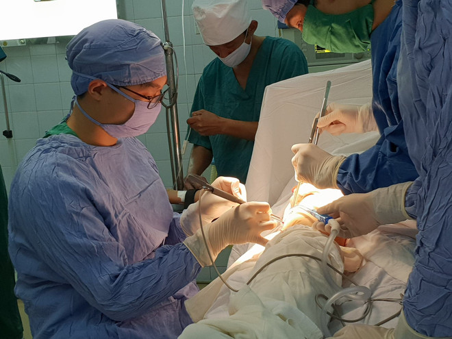 Vinh danh 10 gương mặt thầy thuốc trẻ Việt Nam tiêu biểu ảnh 2