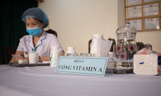 Hà Nội tổ chức 1.800 điểm uống vitamin A liều cao cho trẻ em ảnh 6