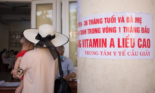 Hà Nội tổ chức 1.800 điểm uống vitamin A liều cao cho trẻ em ảnh 3
