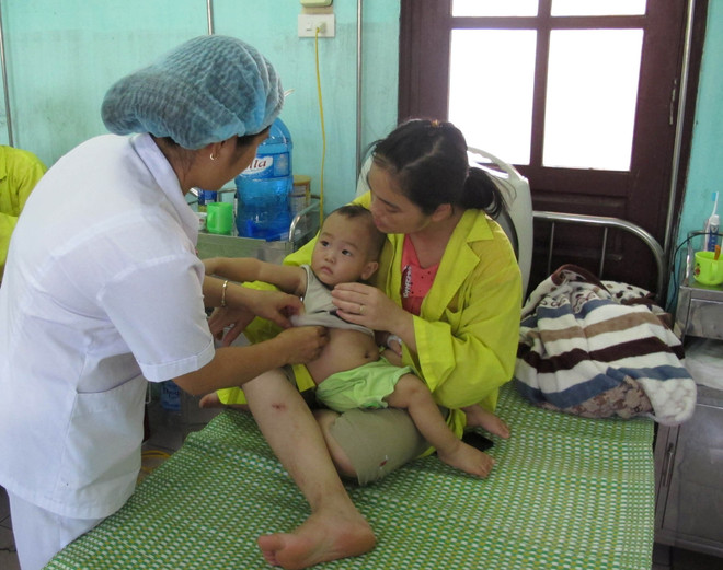 Đường dây nóng Bộ Y tế: Chỉ 1% số cuộc gọi biểu dương nhân viên ngành ảnh 1