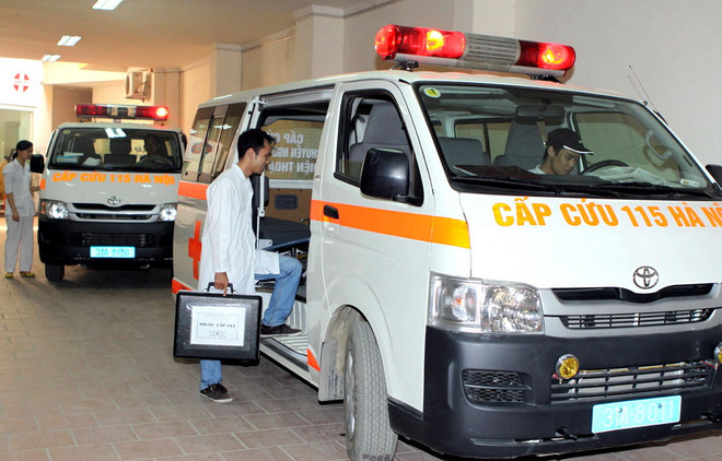 Bộ Y tế: Gỡ bỏ ngay việc hạn chế người bệnh chọn xe cứu thương ảnh 1