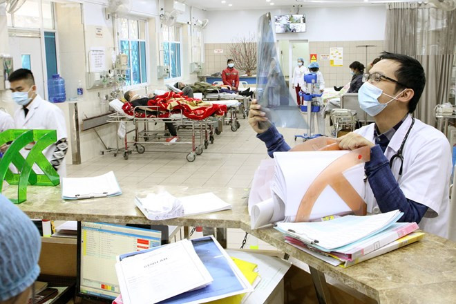 Bộ Y tế yêu cầu trực cấp cứu 24/24 giờ tại vùng ảnh hưởng của bão ảnh 1