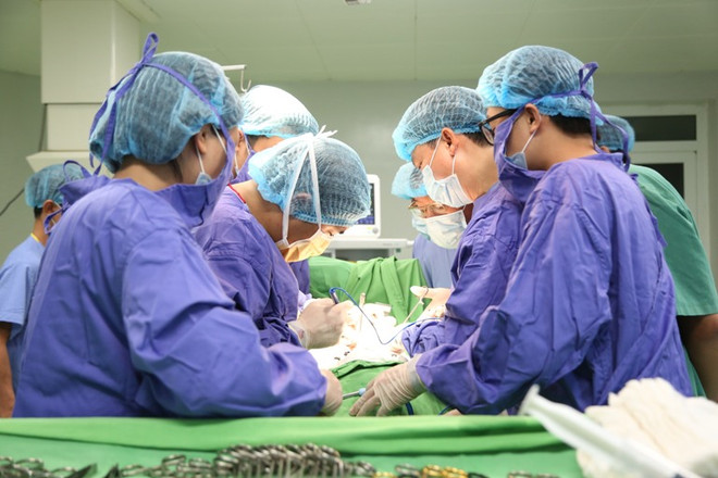 Bệnh viện Phú Thọ thực hiện thành công một ca ghép thận ảnh 1
