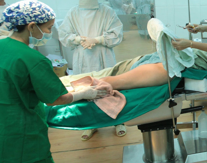 Vụ bệnh nhân bị cắt cụt chân oan: Có dấu hiệu hình sự ảnh 2