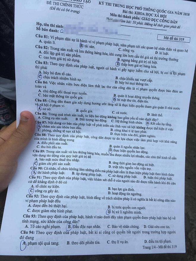 Đề thi chính thức môn Giáo dục công dân kỳ thi THPT quốc gia ảnh 1