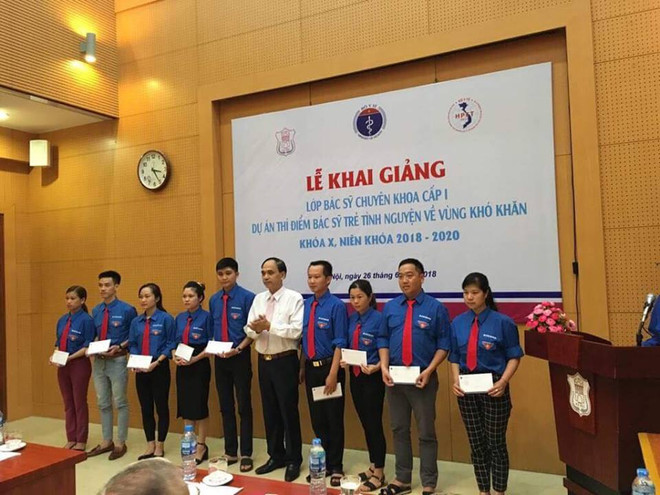 Thêm 31 bác sỹ trẻ tình nguyện về công tác vùng khó khăn, hải đảo ảnh 1