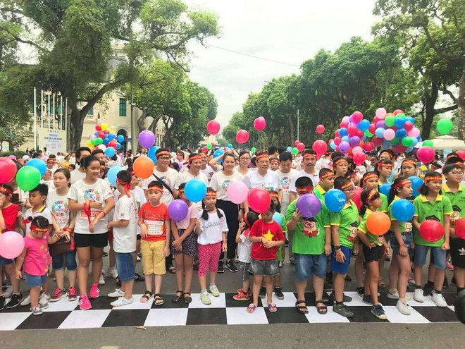 Ngày hội chạy và đi bộ “Chuyển động vì lá phổi khỏe mạnh” ảnh 1