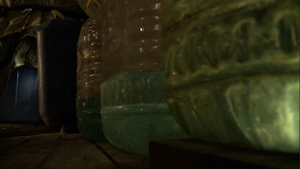 Bài 3: Bếp rượu truyền thống lao đao sau những ngày biến cố ảnh 2