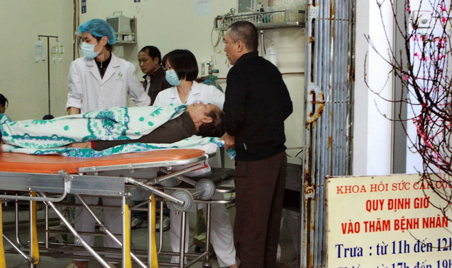 Các bệnh viện Hà Nội hối hả lên lịch trực cấp cứu dịp Tết ảnh 2