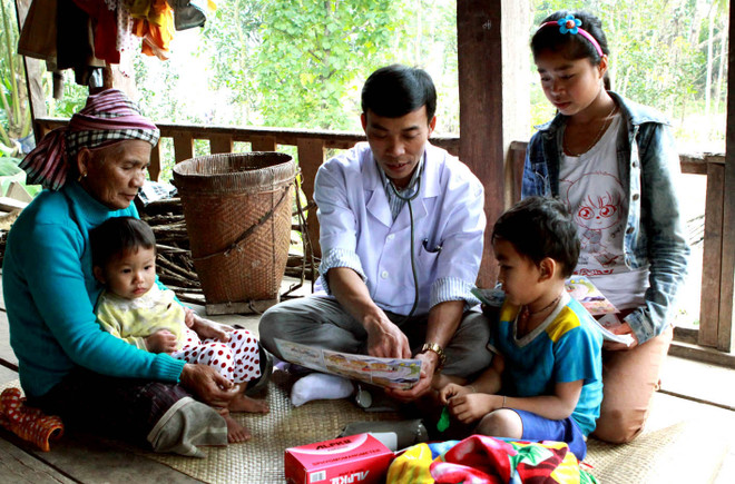 Sáng mãi những “anh hùng áo trắng” 60 năm làm theo lời Bác ảnh 1