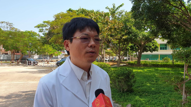 Chuyên gia y tế Cuba 'giữ chân' người bệnh lại Quảng Bình ảnh 4