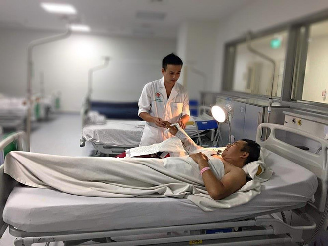 'Hồi sinh' kỳ diệu cho một bệnh nhân có cánh tay bị đứt rời hoàn toàn ảnh 1