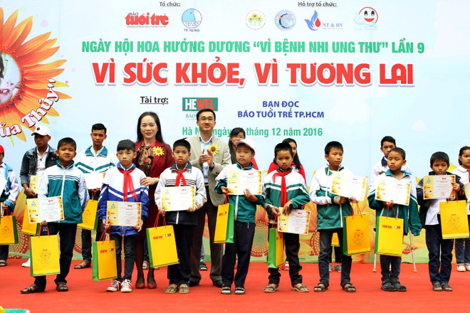 Sôi động ngày hội hoa hướng dương vì bệnh nhân ung thư ảnh 1