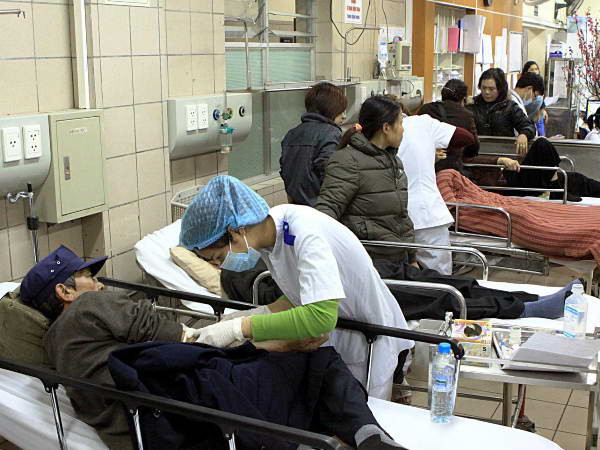 Bài 3: Bài toán tỷ lệ nghịch số lượng bác sỹ và y đức ảnh 3