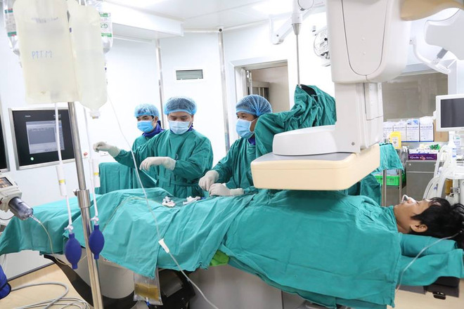 Phú Thọ: Cứu sống ca chấn thương vỡ gan bằng can thiệp nội mạch ảnh 1