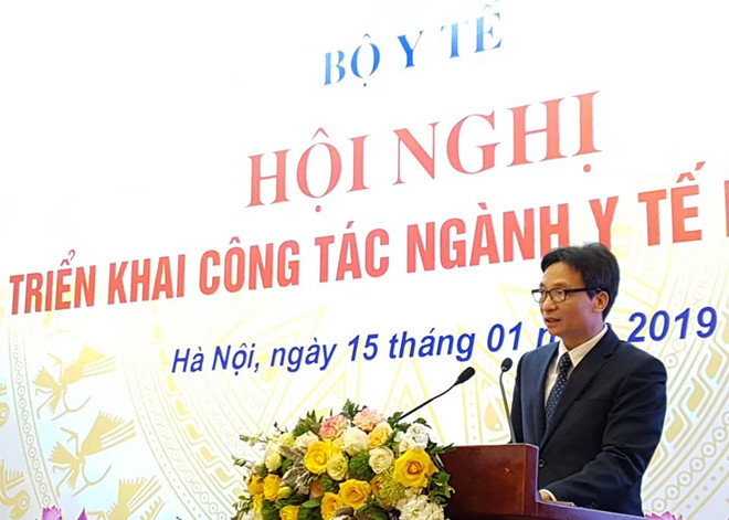 Phó Thủ tướng Vũ Đức Đam phát biểu tại hội nghị. (Ảnh: PV/Vietnam+) ‘Tự chủ nhưng không buông để bệnh viện chạy theo lợi ích kinh doanh’ ảnh 1