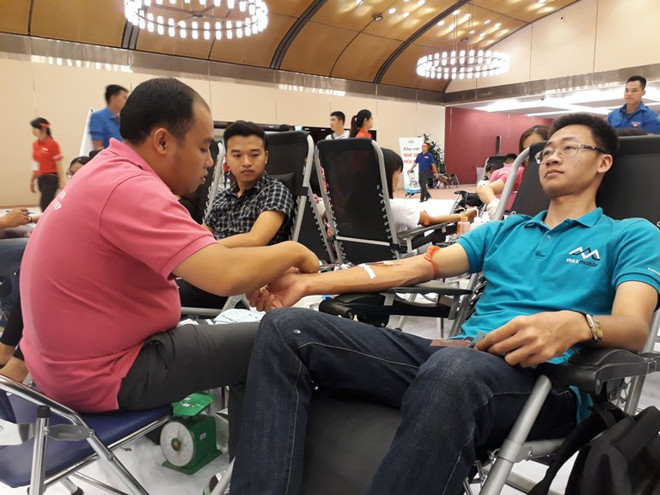 Hành trình Đỏ thu hút hơn 34.000 người tham gia hiến máu ảnh 1