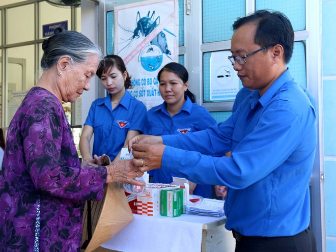 Ngày hội Thầy thuốc trẻ năm 2016 khám bệnh miễn phí ở 63 tỉnh thành ảnh 1