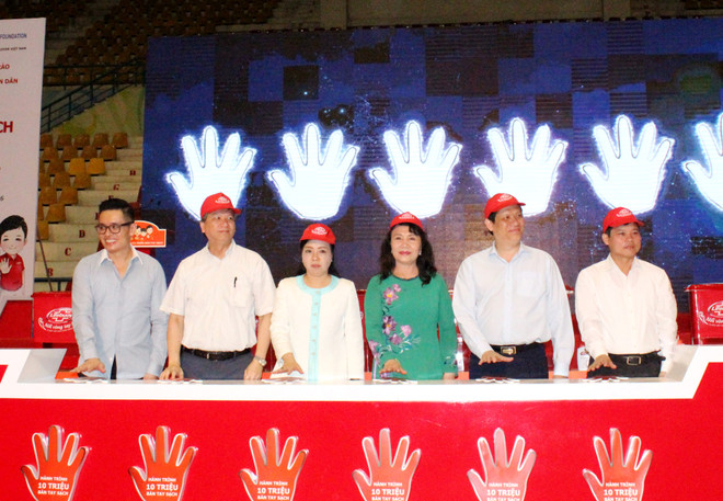 Phát động chiến dịch 10 triệu bàn tay sạch đẩy lùi dịch bệnh ảnh 2