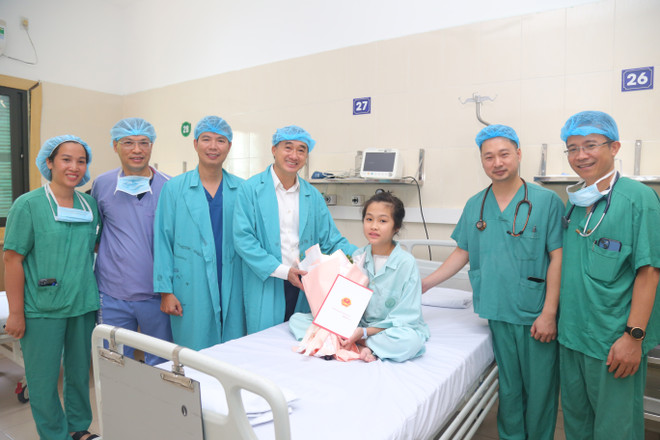 BN ghep tim 11 tuoi (2).JPG