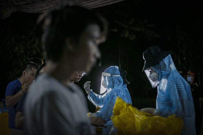 Việt Nam đã có 910 trường hợp mắc COVID-19 được công bố khỏi bệnh ảnh 1