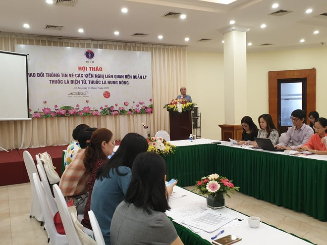 Vụ trưởng Vụ Pháp chế Nguyễn Huy Quang phát biểu về iệc quản lý thuốc lá điện tử, thuốc lá nung nóng. (Ảnh: PV/Vietnam+) Việt Nam đối mặt với làn sóng tác động thứ 2 từ thuốc lá thế hệ mới ảnh 2