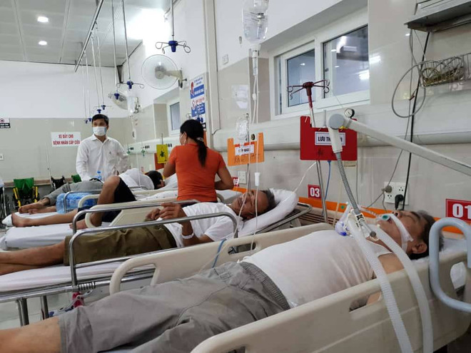 Nhiều bệnh nhân hôn mê sâu vì tăng huyết áp và bị say nắng ảnh 1