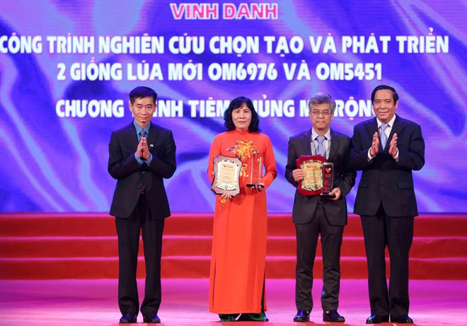 Tiêm chủng mở rộng được vinh danh trong số 8 công trình tiêu biểu ảnh 1