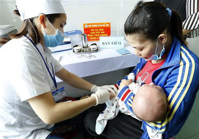 Hơn 4.000 trường hợp phản ứng thông thường sau tiêm chủng ảnh 1