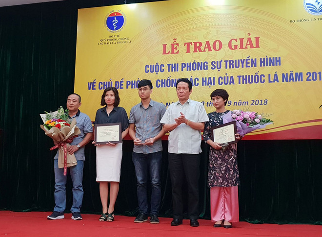 Trao giải phóng sự truyền hình về phòng chống tác hại thuốc lá ảnh 1