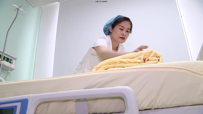Chiếc chăn Tổng Bí thư dùng khi ở bệnh viện. (Ảnh: PV/Vietnam+) VNP_chiec chan.jpg