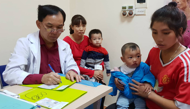 Mang nụ cười đến với trẻ em dị tật hàm mặt ở Việt Nam ảnh 1