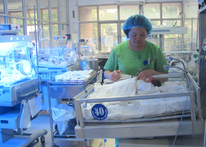 Ca mang thai hộ đầu tiên ở Việt Nam được sinh mổ thành công ảnh 1